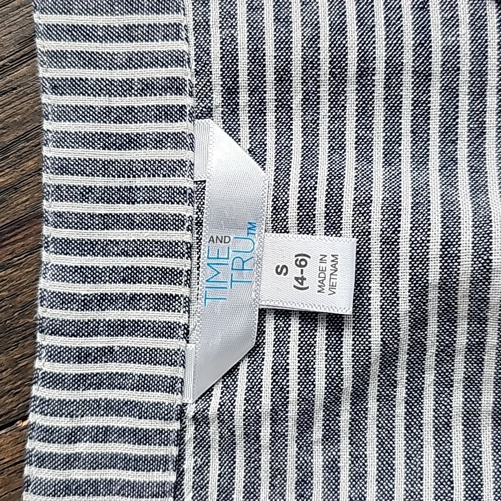 TIME AND TRU WOMEN'S TOP. SIZE SMALL. NWOT - Picture 7 of 7